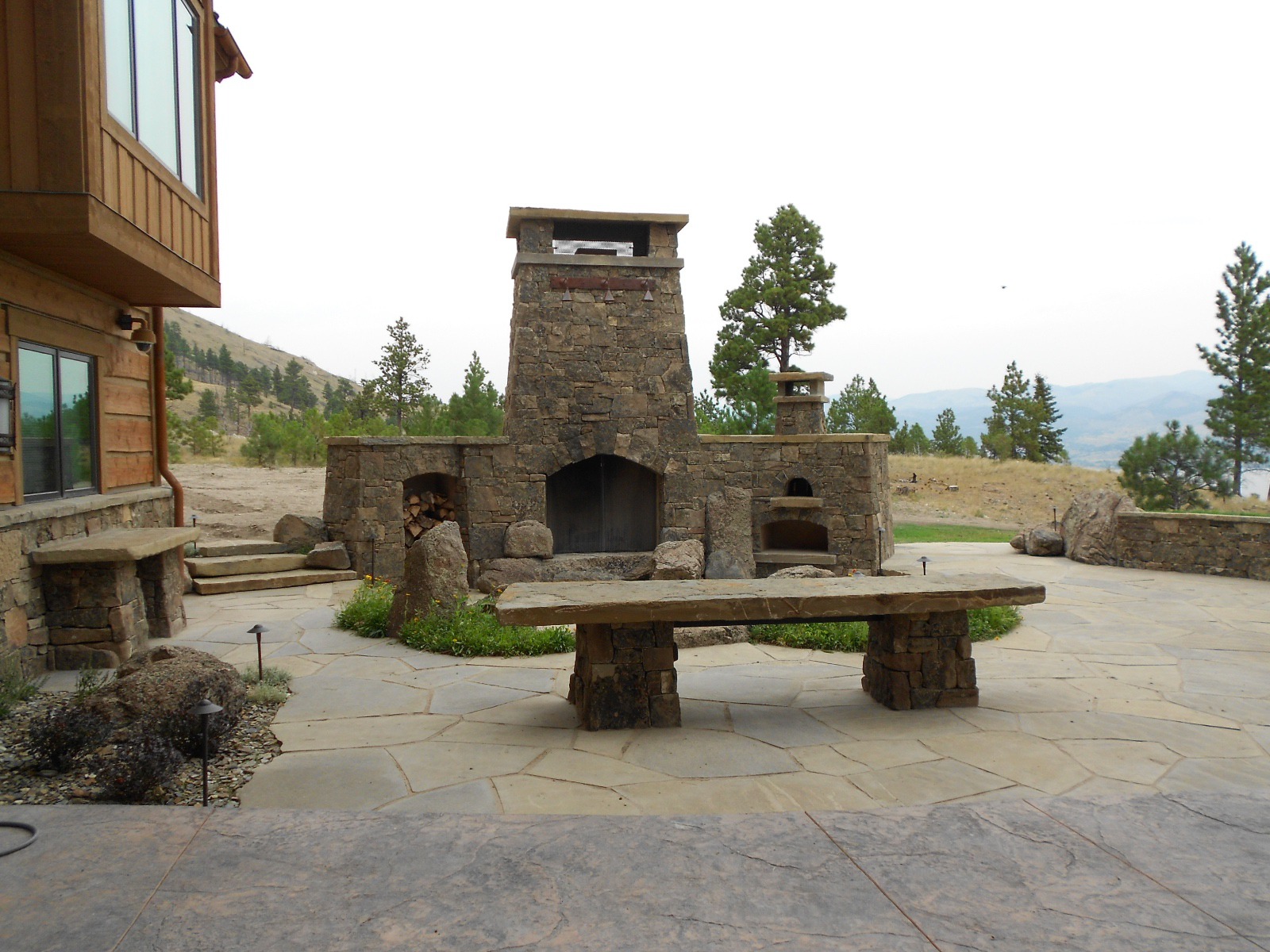Outdoor Fire Place 